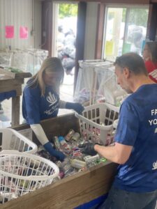 alexis sawyer and steven jankowski volunteer for northeastern insurance
